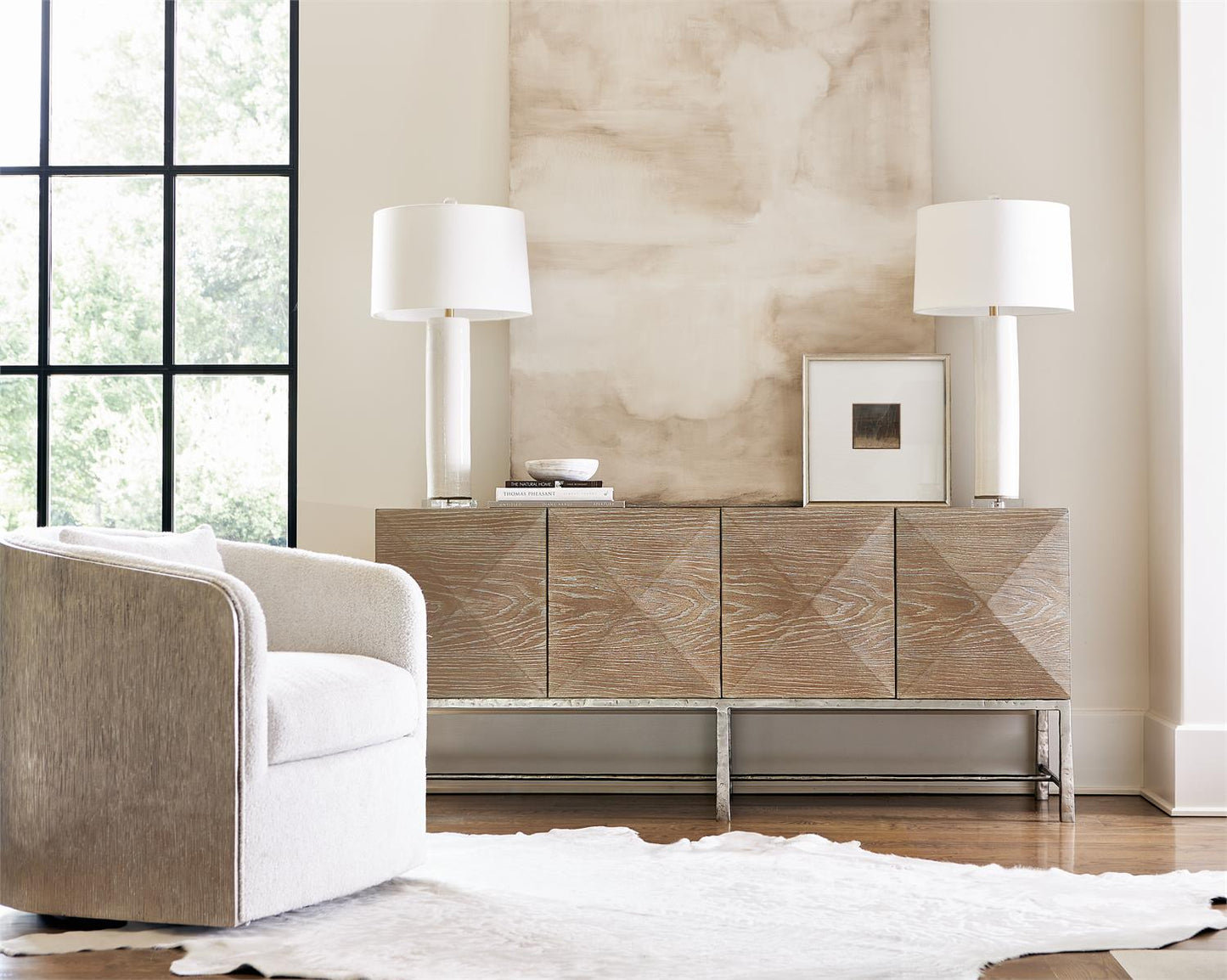 AVENTURA ENTRETAINMENT CREDENZA