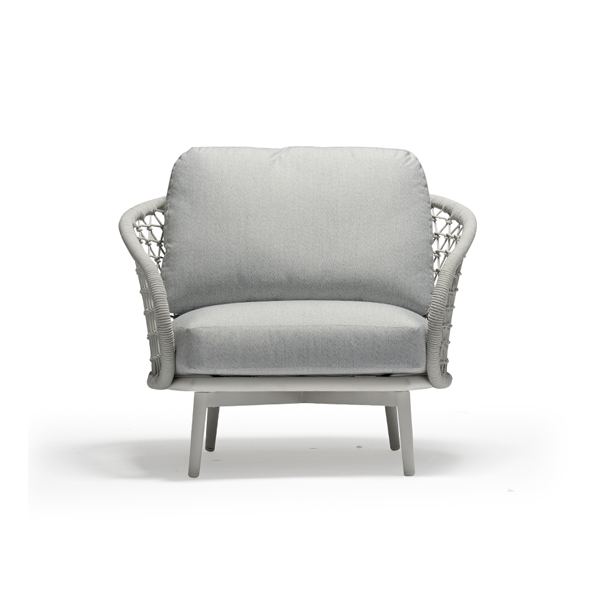 CUDDLE ARMCHAIR