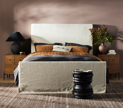 DAPHNE SLIPCOVER BED