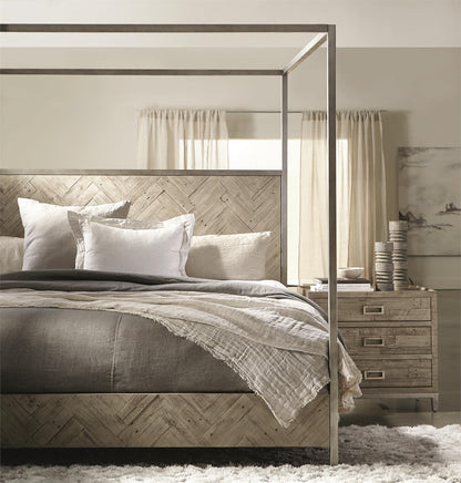 MILO CANOPY BED